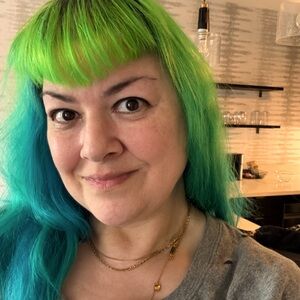 Meet your Posher, Paula